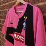 لباس کلاسیک یوونتوس 2011/2012 (کیت دوم) - Image 5