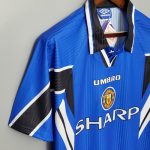 لباس کلاسیک منچستریونایتد 1996/1997 (کیت سوم) - Image 2