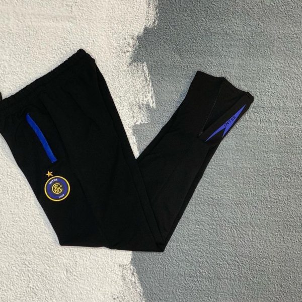 شلوار اینترمیلان