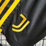 لباس بچگانه یوونتوس ۲۰۲۴ - Image 4