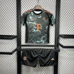 لباس بچه گانه بایرن مونیخ 2025 کیت دوم