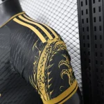 لباس دراگون مشکی رئال مادرید 2025 - Image 3